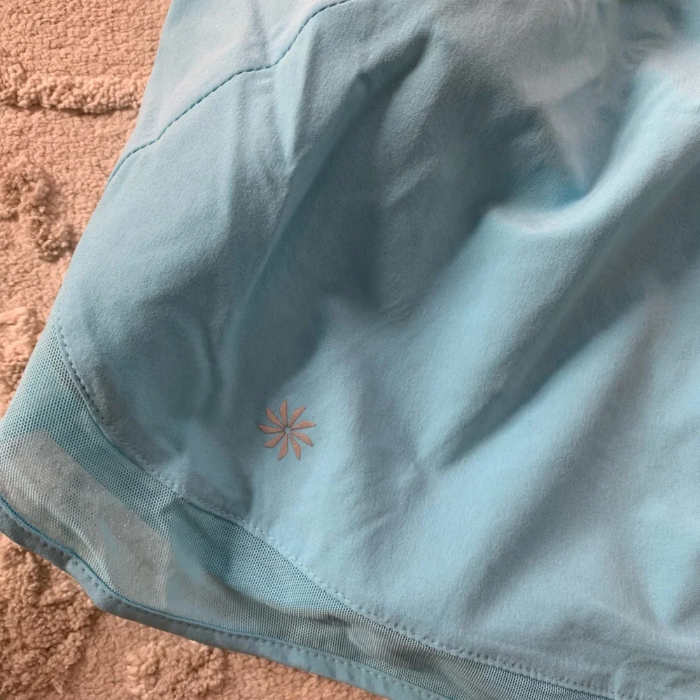 Athleta Mesh Racer Run High Rise 3" Short - Picture 5 of 7